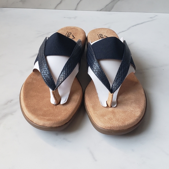 Cliffs Women's Bumble Thong Sandals Navy Size 11 - Picture 2 of 6